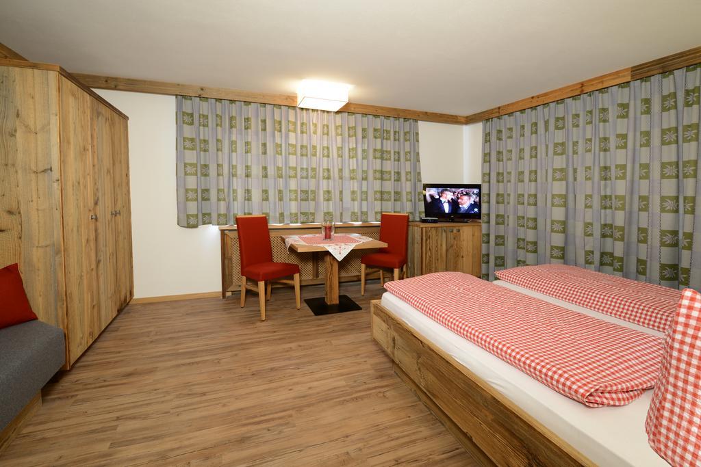 Apartamento Haus Panorama Reit im Winkl Habitación foto